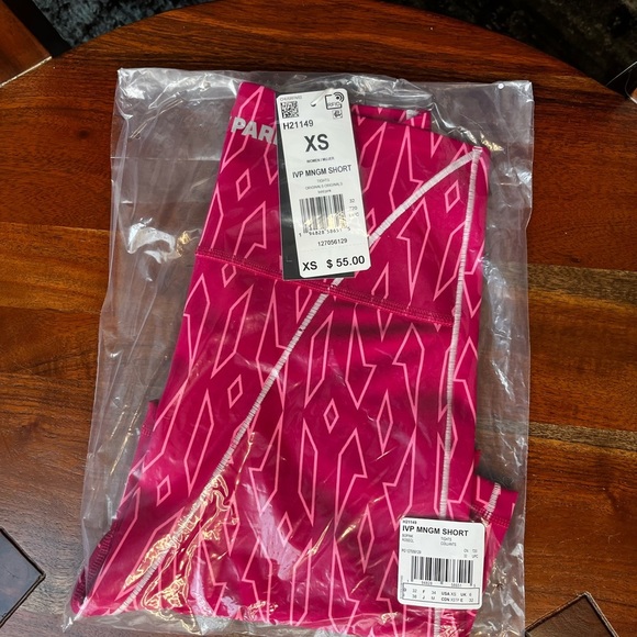 adidas Ivy Park Monogram Short Bold Pink Tights - Picture 4 of 8